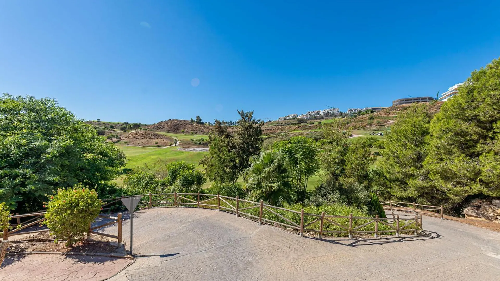 Calanova Grand Golf Stunning Apartment La Cala De Mijas 0*,  Spain